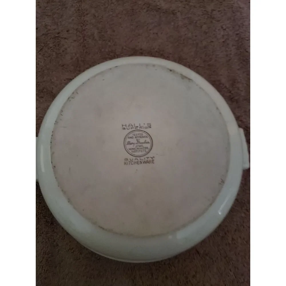 Vtg Hall Autumn Leaf Covered Casserole 2‎ Quart